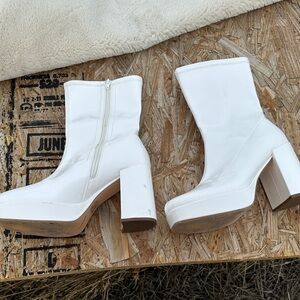Elegant White Heeled Boots for Women